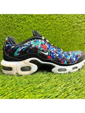 Nike Air Max Plus Boys Size 6Y Black White‎ Blue Athletic Walking Shoes Sneakers